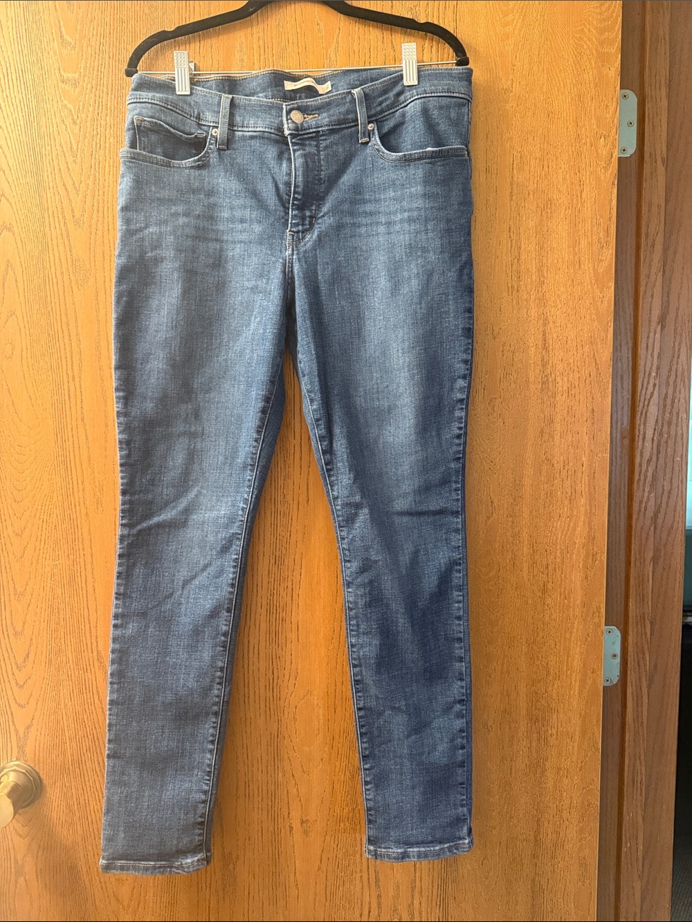 Levi's Women's Dark Wash Skinny Jeans